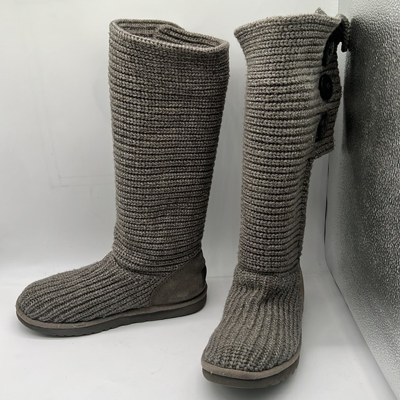 UGG Classic Cardy Knit Boots Womens Size 8 Gray - Picture 3 of 8